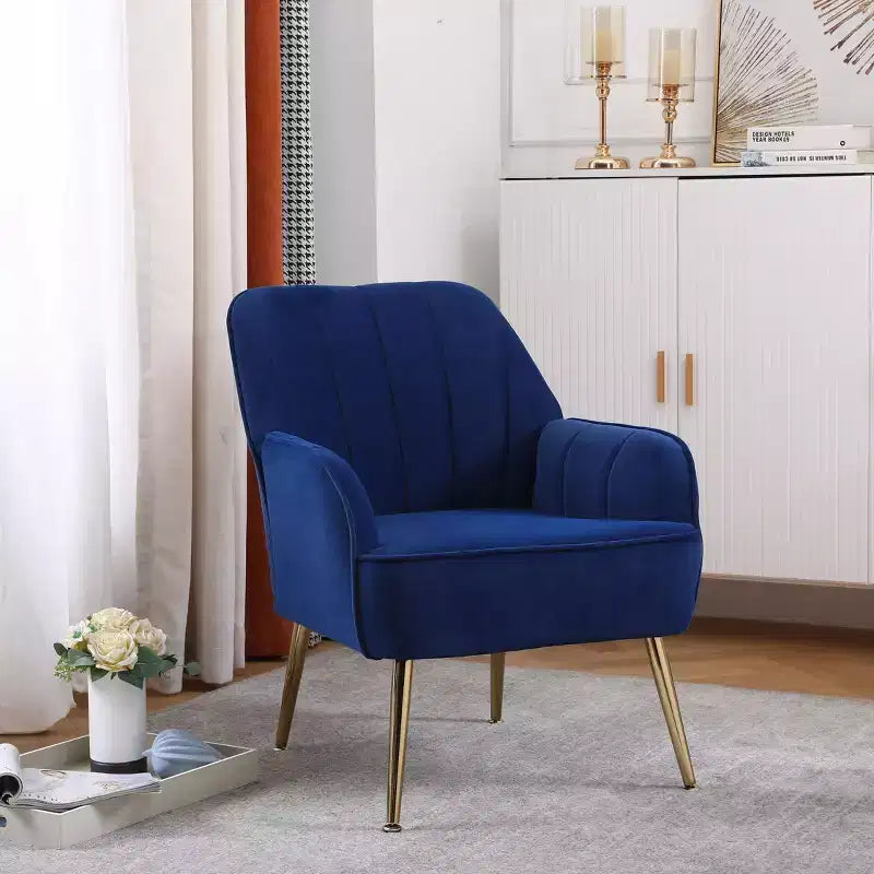 Fauteuil d'appoint en velours Mid-Century avec pieds en bois doré