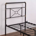 Cadre de lit simple industriel en fer avec motif en croix – Sommier plateforme