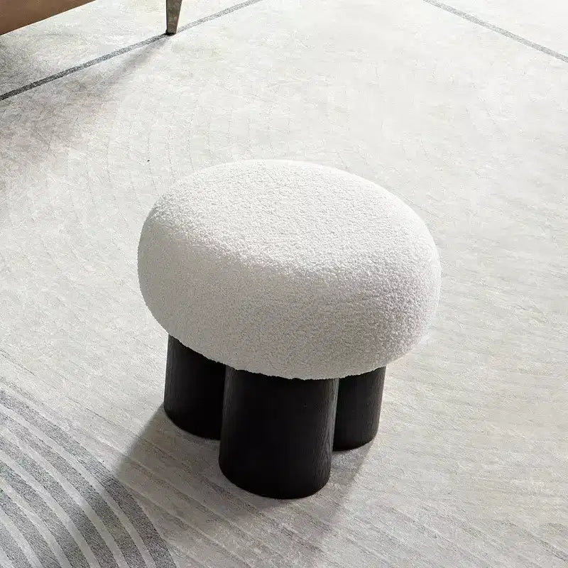 Tabouret d'appoint champignon en peluche avec pieds en bois – Forme de tonneau de 43 cm