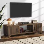 Meuble TV Mid-Century Modern pour téléviseurs de 55 à 65 po avec portes cannelées et étagère ouverte