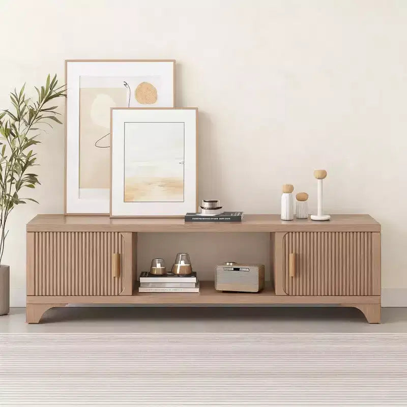 Meuble TV Mid-Century Modern pour téléviseurs de 55 à 65 po avec portes cannelées et étagère ouverte